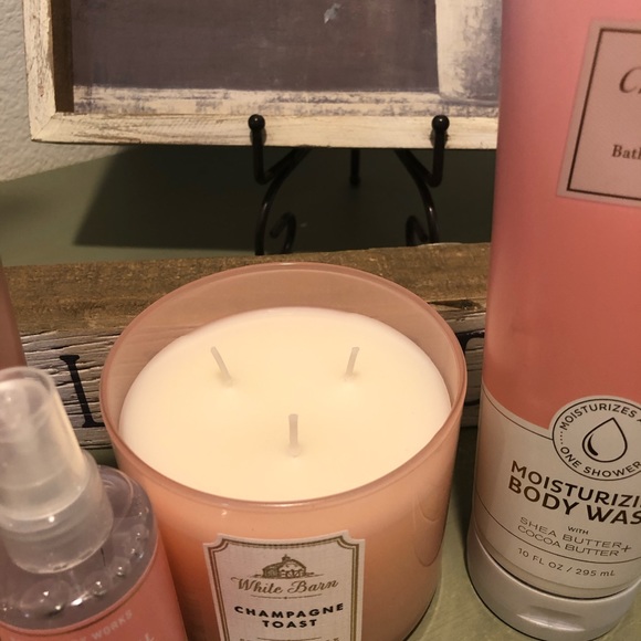 NEW set from Bath and Body Works - Picture 2 of 2